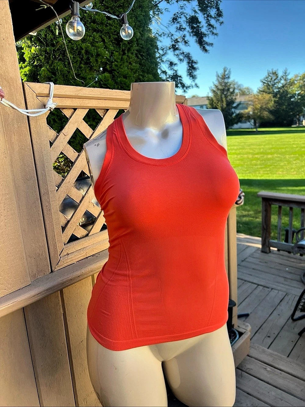Athleta Women's Medium XS/S/M/L Momentum Tank Top Pink Coral Seamless Activewear
